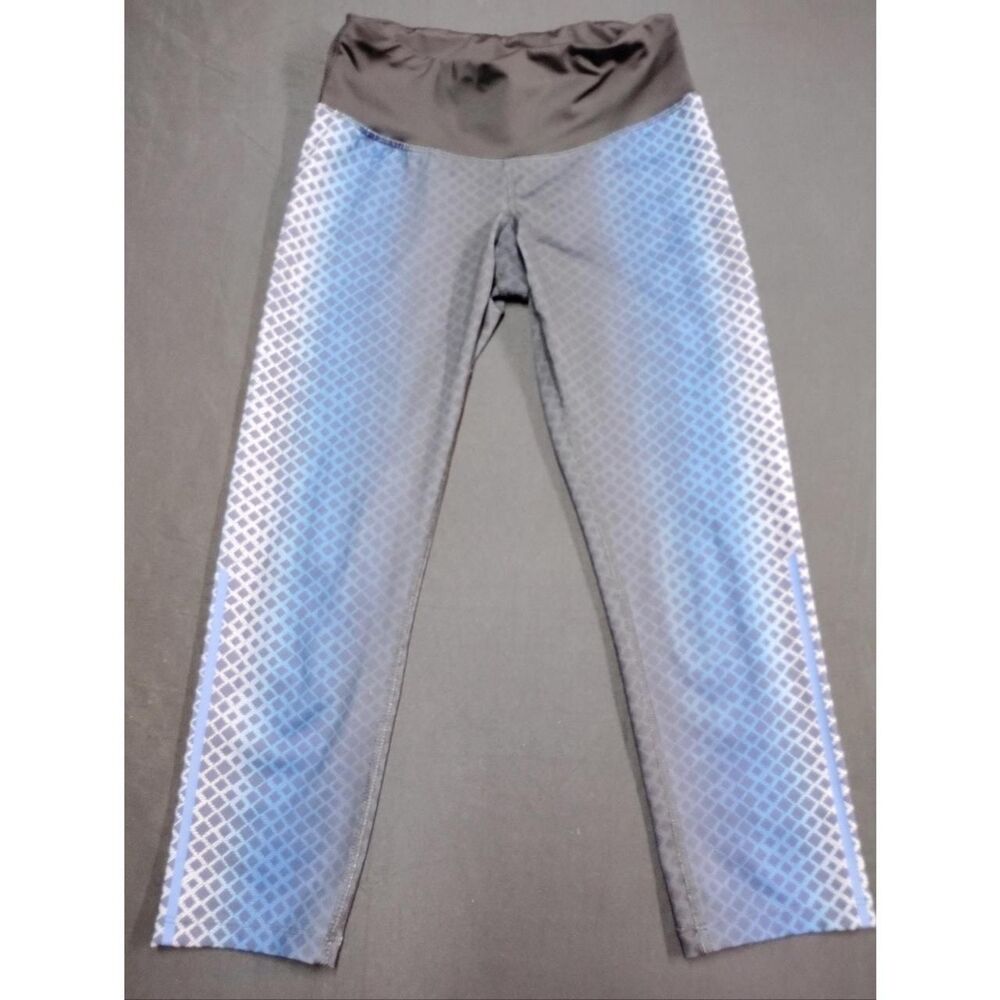 Champion Blue Grey Black Gradient Geometric Print Capris with tummy control